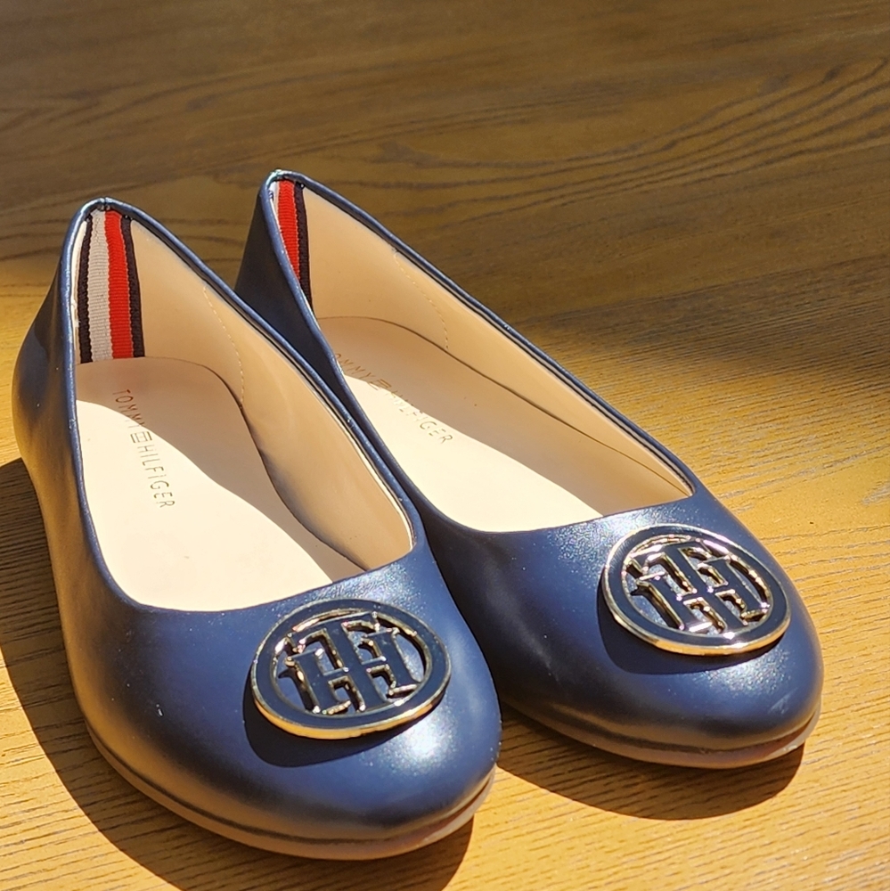 Tommy Hilfiger Women's Ganima Dark Blue Classic Ballet Flats Size 5.5 - Picture 1 of 7